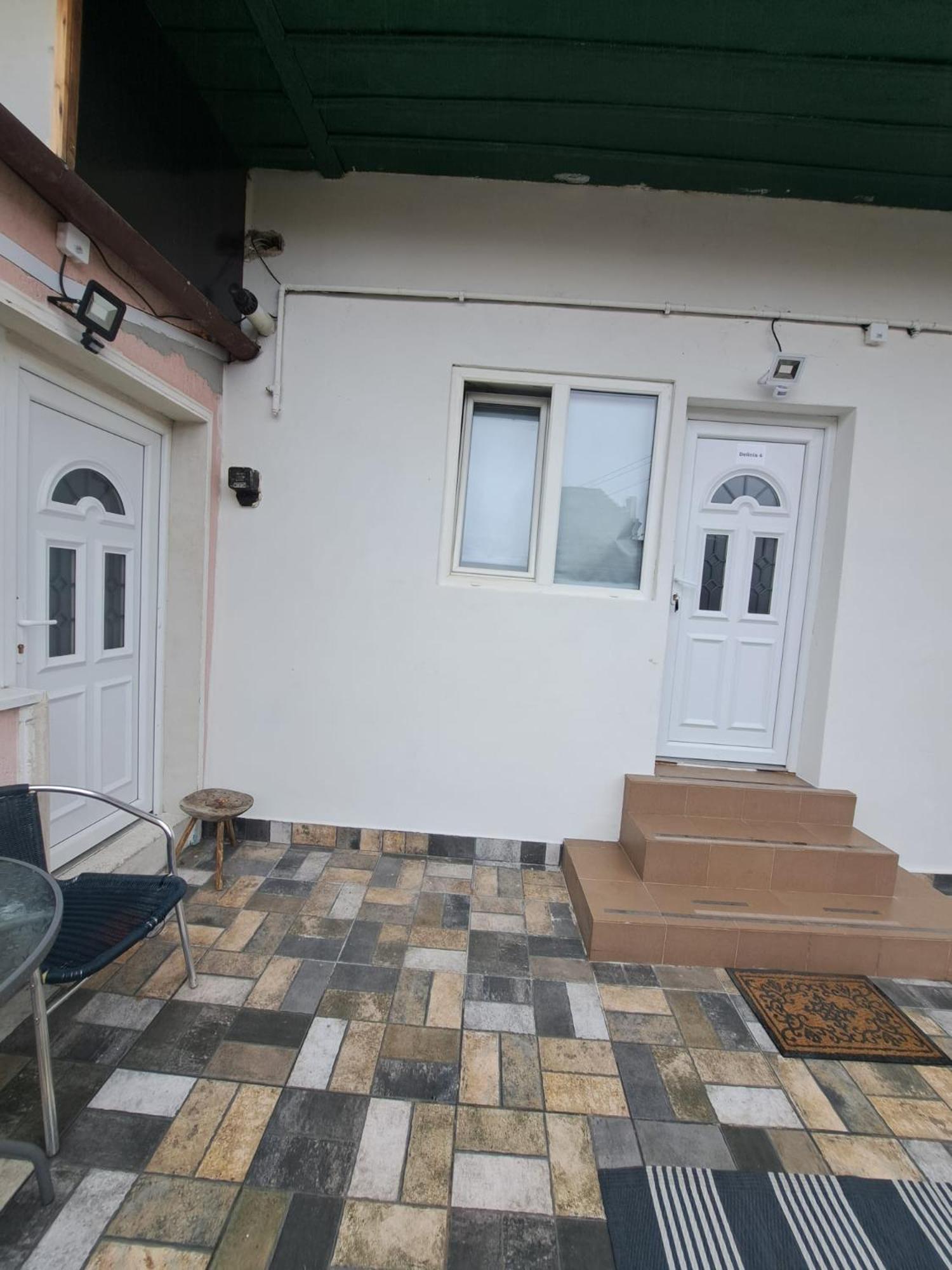Free Garage In The Center-Delicia 4 Studio! Sibiu Bagian luar foto